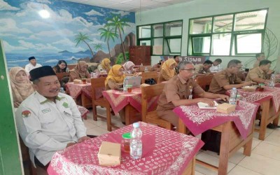 Kepala MIN 11 Gunungkidul Aktif Menjalin Sinergi dalam Rapat K3S